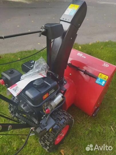 Снегоуборщик DDE ST7066E