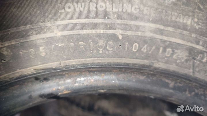 Nokian 195x70 R15C