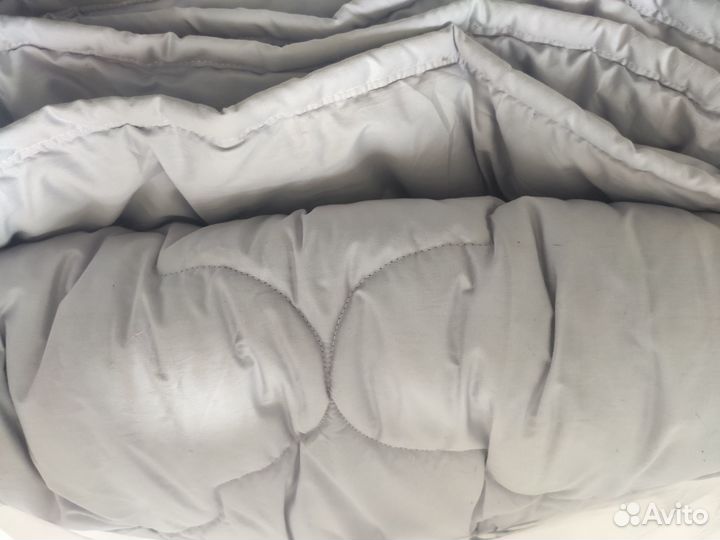 Одеяло из верблюжьей шерсти