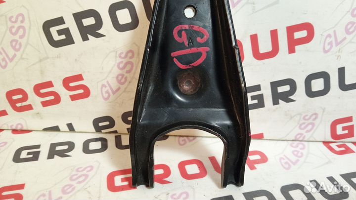 Вилка сцепления GD б/у 323 Familia 626 Capella