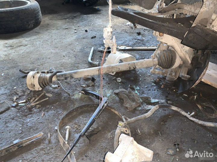 Привод правый Skoda Octavia A7