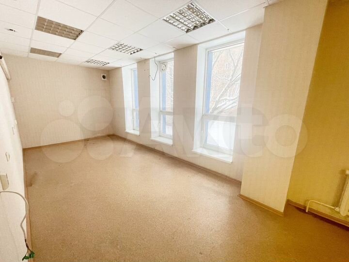 Продам помещение свободного назначения, 1072 м²