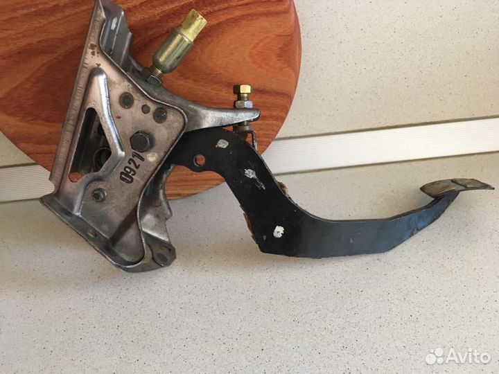 Педаль сцепления Honda Accord VI 2000