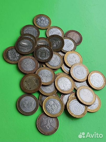 Биметаллические монеты 10рублей