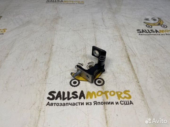 Петля двери задняя левая Audi A4 B9 (8W) cvna 1.4