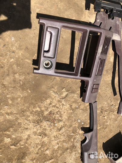 Поастик салона toyota corolla 1989г