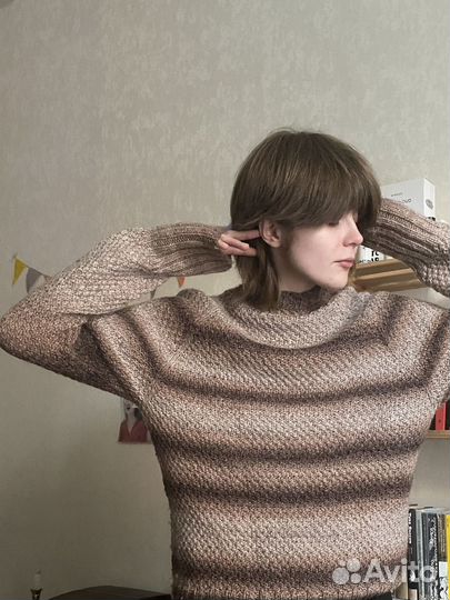 Свитер с длинными рукавами