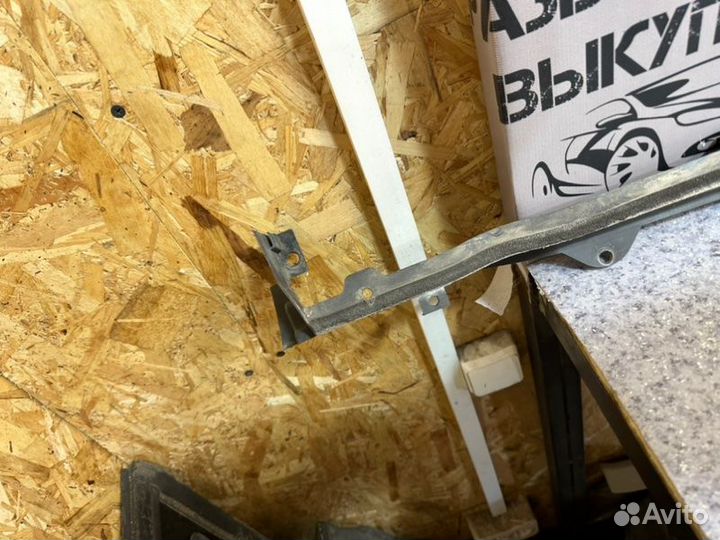 Планка под жабо Opel Insignia седан 2.0 A20NFT