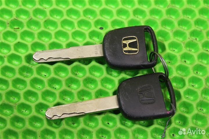 Замок зажигания Honda Stepwgn RF3 K20A 2004