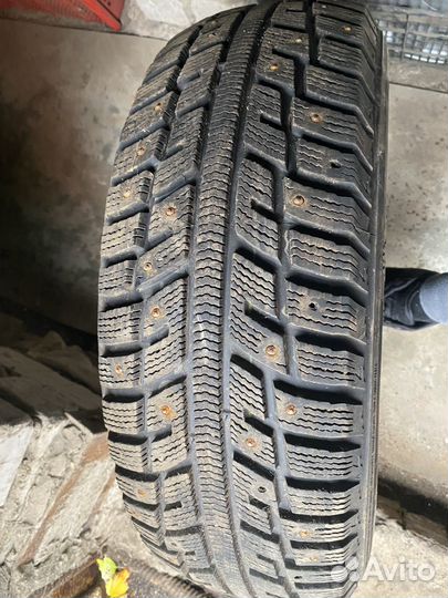 Kumho I'Zen KW22 205/65 R15 94