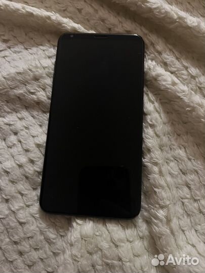 Телефон android LG V30