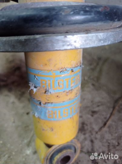 Стойки задние Субару Форестер