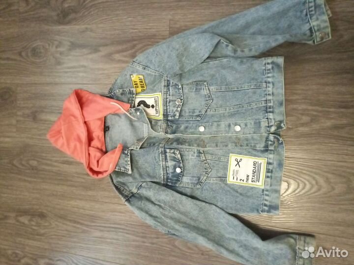 Джинсовая куртка