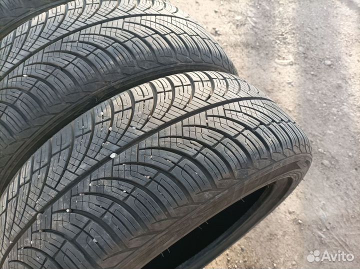 Roadmarch Prime A/S 205/50 R17 93W