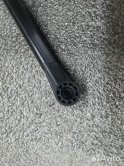 Нижнее колено штанги XP Deus/ORX, болт в комплекте