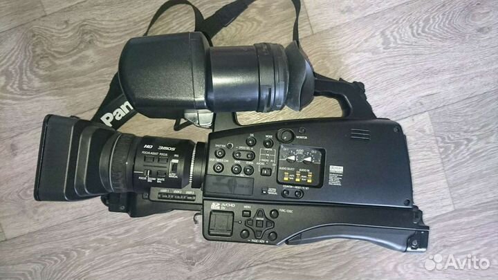 Профессиональная видеокамера Panasonic AG-hmc84er
