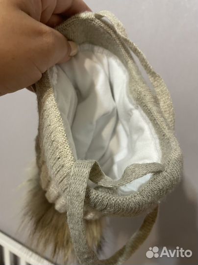 Шапка зимняя с мехом енота