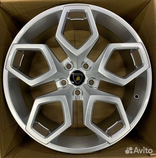 Диски на Toyota Highlander Тойота Хайледер R19