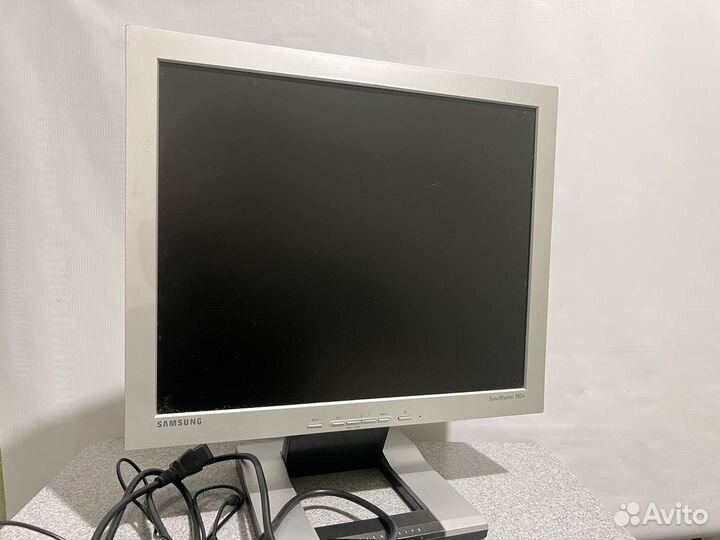 Монитор Samsung 19 дюймов