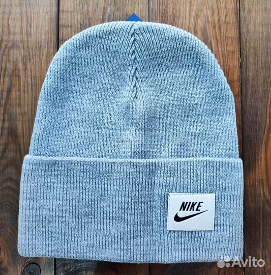 Шапка женская