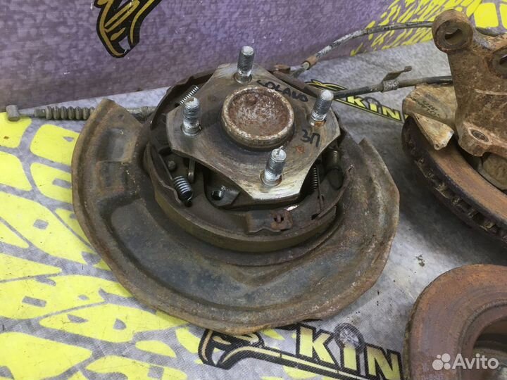 Щит опорный Механизм стояночного тормоза Solano