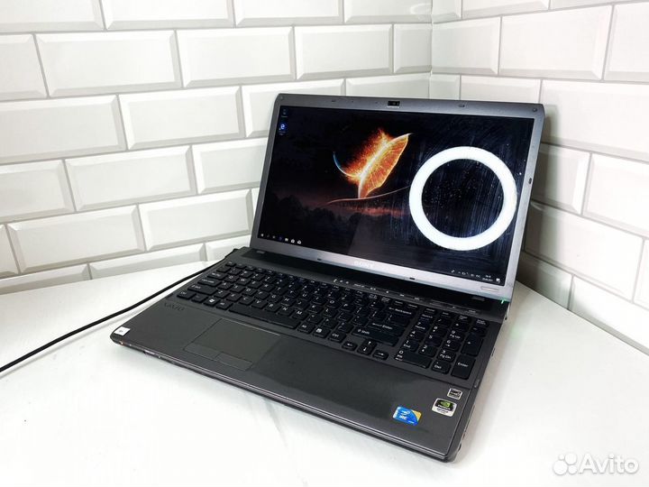 Ноутбук Sony vpcf1 Core i7