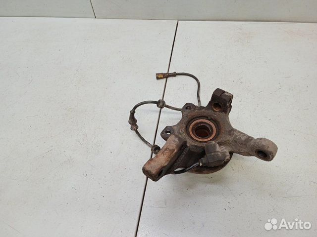 Кулак поворотный передний левый Opel Vectra B. 36