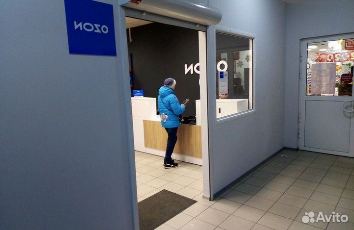 Продуктовый магазин с отделом разливных пенных нап