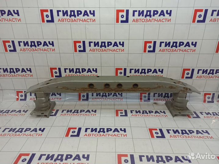 Усилитель переднего бампера Toyota Avensis (T250) 52021-05040