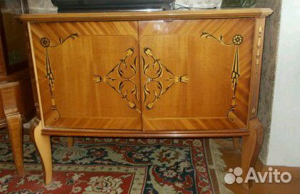 Тумба под радиоаппаратуру 