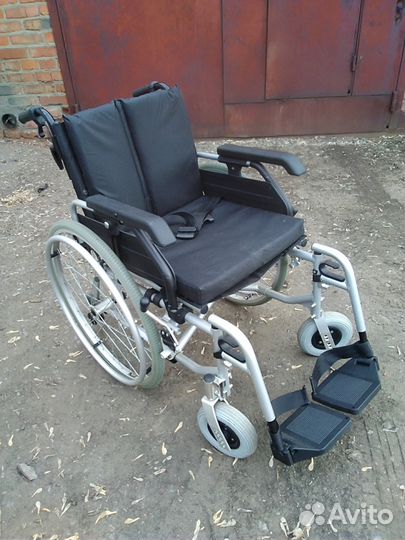 Инвалидная коляска