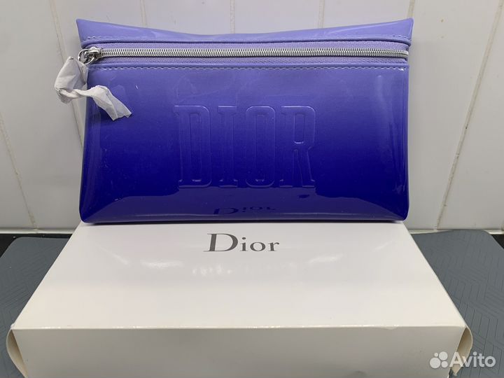 Косметички Dior и Michael Kors