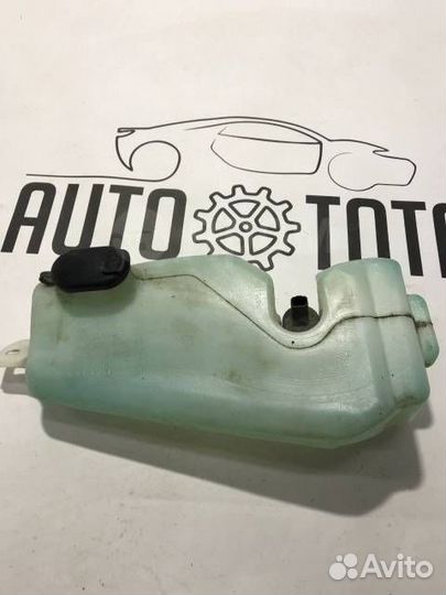 Бачок стеклоомывателя Renault Logan K7J710 2008