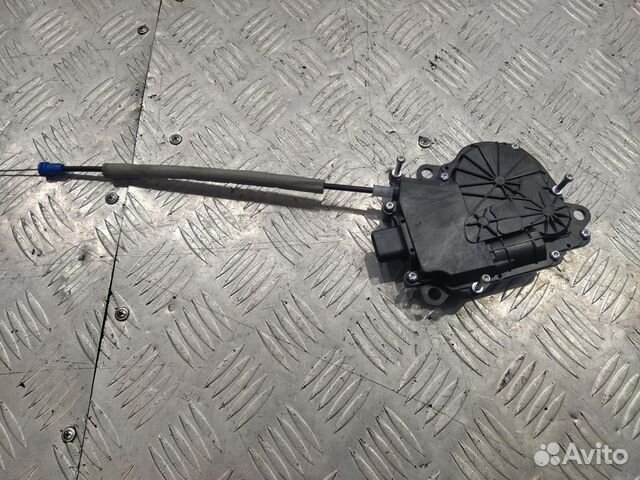 Доводчик крышки багажника