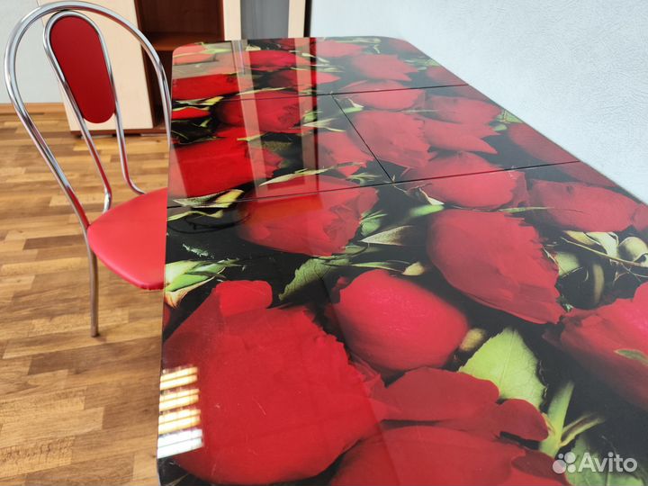 Стол обеденный раздвижной со стульями