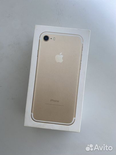 Коробка от iPhone 7