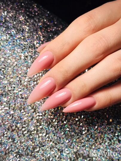 Наращивание ногтей