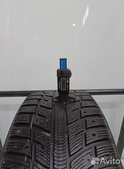 Kumho I'Zen KW22 215/50 R17