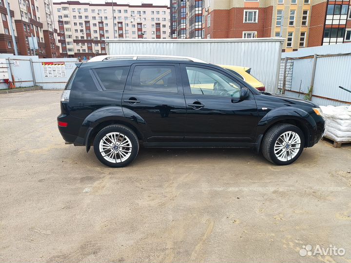 Mitsubishi Outlander 3.0 AT, 2008, 210 000 км