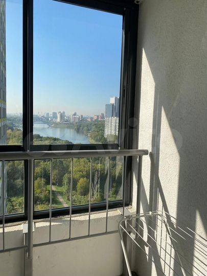 Квартира-студия, 31,8 м², 18/25 эт.