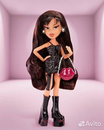 Кукла Bratz Kylie Jenner Дневной образ