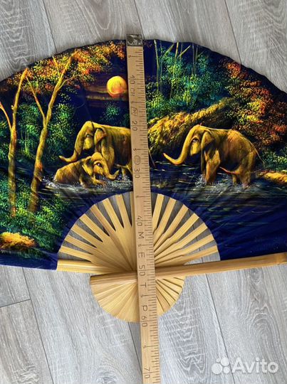 Веер на стену бархатный