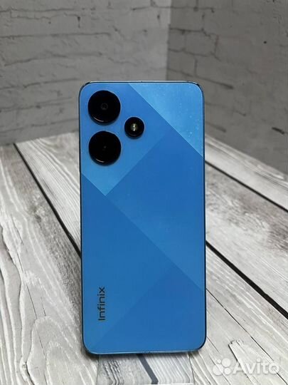 Infinix HOT 30i, 4/64 ГБ