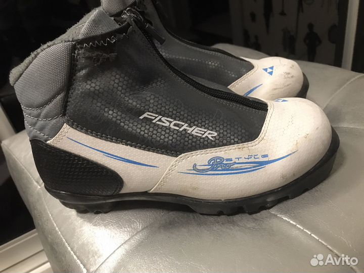 Лыжные ботинки Fischer, 35 р, крепление NNN