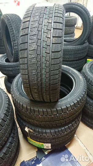 Kapsen SnowShoes AW33 245/55 R19 103H