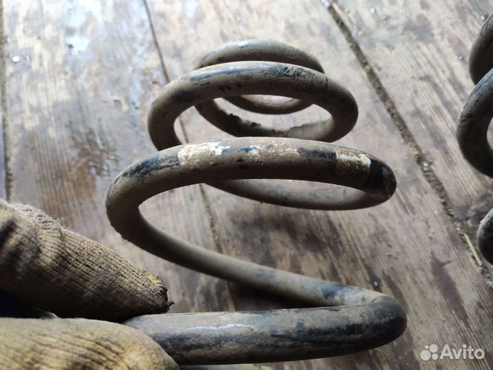 Задняя пружина Ауди А6 С5 оригинал