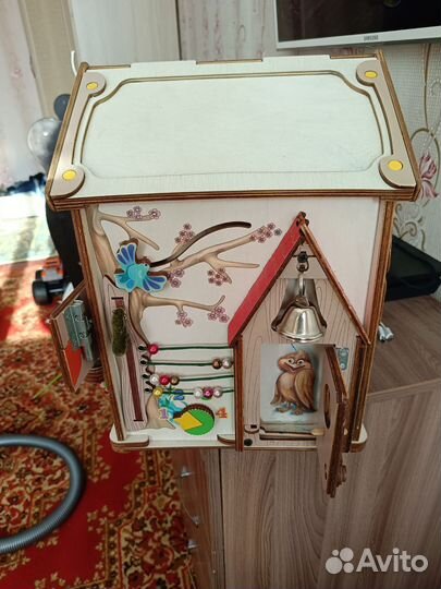 Бизиборд домик