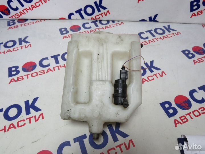 Бачок омывателя mercedes E290 Turbodiesel 210