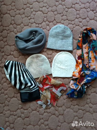 Шапки и платки женские пакетом