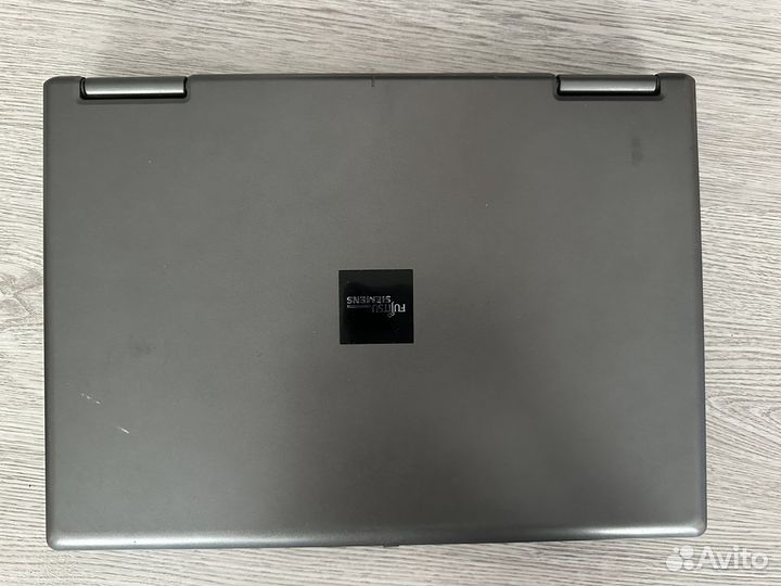 Нерабочий ноутбук Fujitsu Siemens Computers